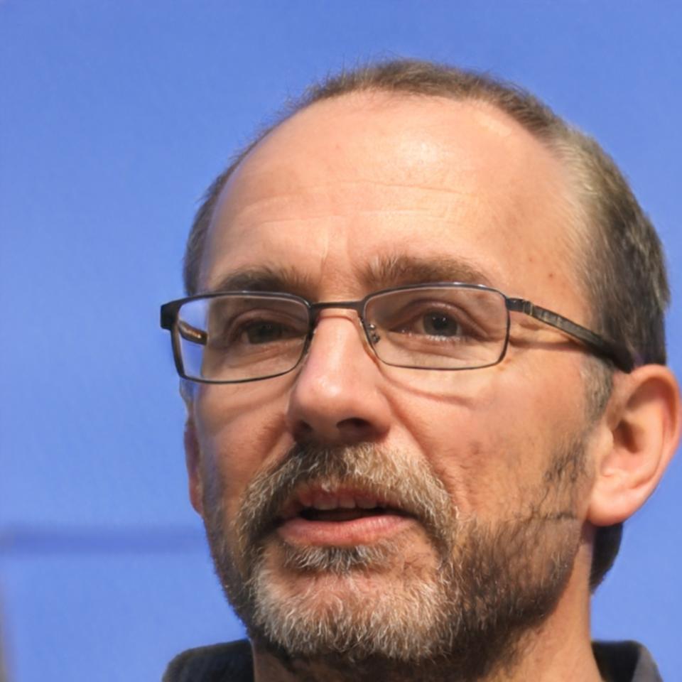 Ritratto di Luca Montanari